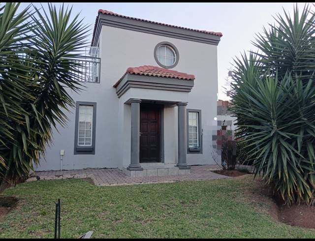 2 BEDROOM HOUSE FOR SALE IN BRAKPAN NORTH